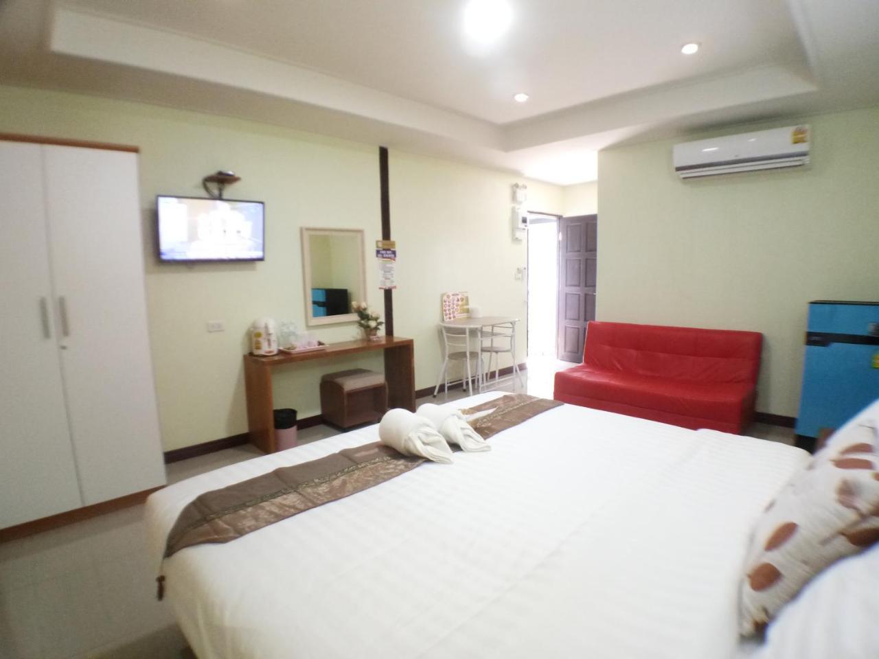 Hi Tech Resort Kabinburi Szoba fotó