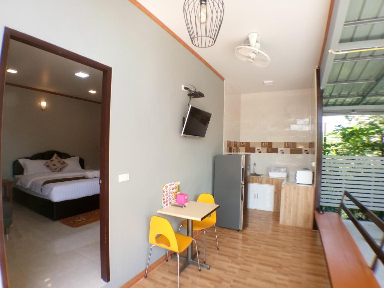 Hi Tech Resort Kabinburi Szoba fotó